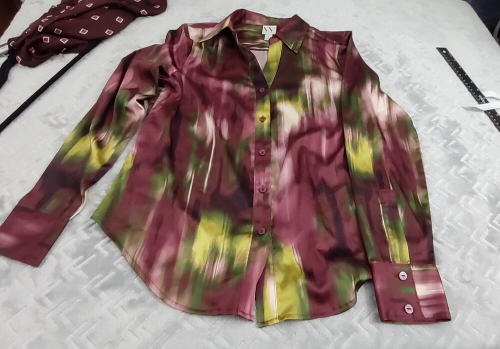 Worthington Women's Button Up Top Size Small NWT Chromatic Multi Color Retail$49